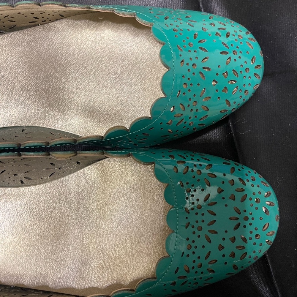 Coach Flats greens 8M